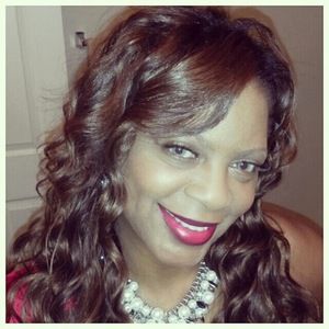 Meet your Posher, Sherifa